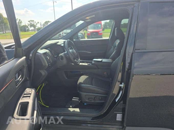 2026 Nissan Pathfinder Rock Creek – miniatura 3