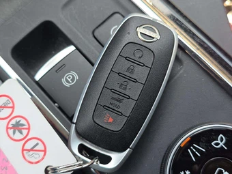2026 Nissan Pathfinder Rock Creek – miniatura 8