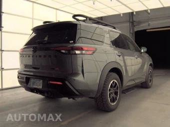 2026 Nissan Pathfinder Rock Creek – miniatura 4