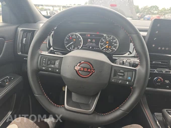 2026 Nissan Pathfinder Rock Creek - miniatura 10