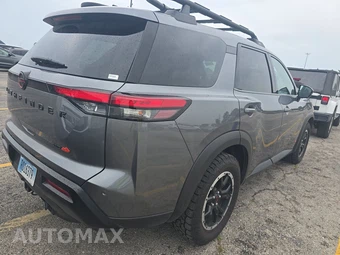 2026 Nissan Pathfinder Rock Creek - miniatura 4
