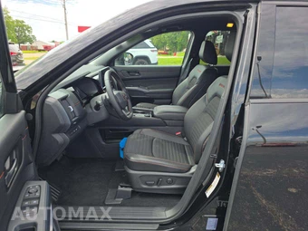 2026 Nissan Pathfinder Rock Creek – miniatura 3
