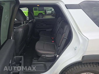 2026 Nissan Pathfinder Rock Creek – miniatura 10