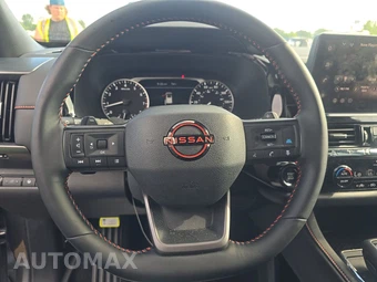 2026 Nissan Pathfinder Rock Creek – miniatura 10