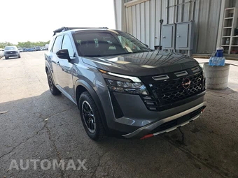 2026 Nissan Pathfinder Rock Creek - miniatura 3