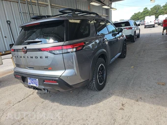 2026 Nissan Pathfinder Rock Creek - miniatura 4