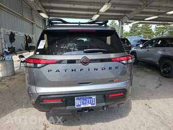 2026 Nissan Pathfinder Rock Creek - miniatura 5