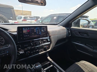 2026 Nissan Pathfinder Rock Creek – miniatura 11