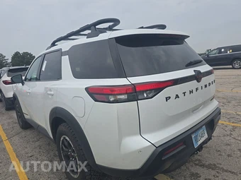 2026 Nissan Pathfinder Rock Creek - miniatura 6