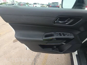 2026 Nissan Pathfinder S – miniatura 9