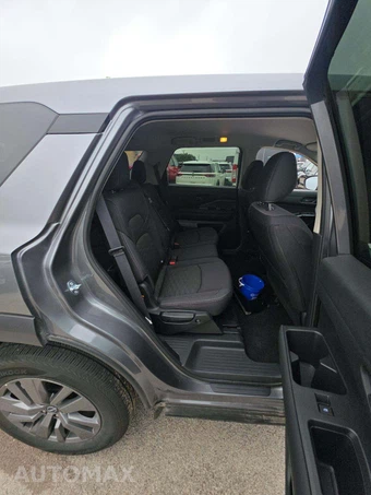 2026 Nissan Pathfinder S - miniatura 13