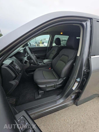 2026 Nissan Pathfinder S - miniatura 3