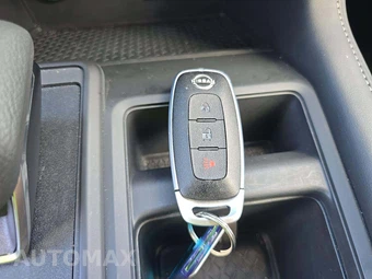 2026 Nissan Pathfinder S – miniatura 5