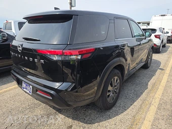 2026 Nissan Pathfinder S - miniatura 4