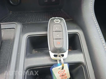 2026 Nissan Pathfinder S - miniatura 5