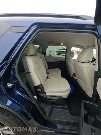 2026 Nissan Pathfinder SL - miniatura 14
