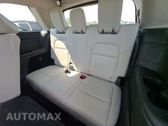 2026 Nissan Pathfinder SL – miniatura 11