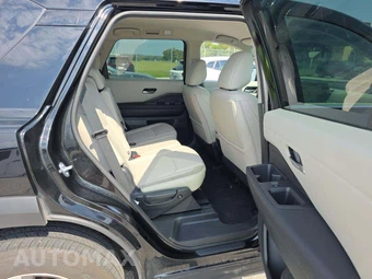2026 Nissan Pathfinder SL – miniatura 14