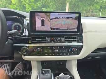2026 Nissan Pathfinder SL – miniatura 7