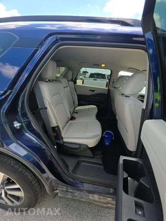2026 Nissan Pathfinder SL – miniatura 14