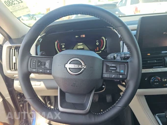 2026 Nissan Pathfinder SL – miniatura 18