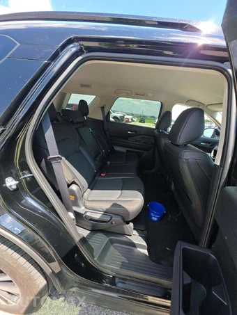 2026 Nissan Pathfinder SL – miniatura 14