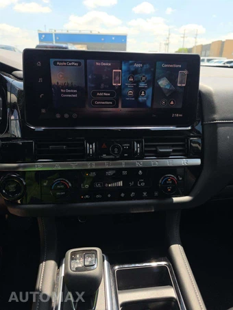 2026 Nissan Pathfinder SL – miniatura 7