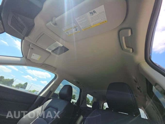 2026 Nissan Pathfinder SL – miniatura 8