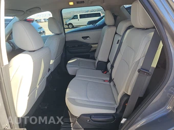 2026 Nissan Pathfinder SL – miniatura 13