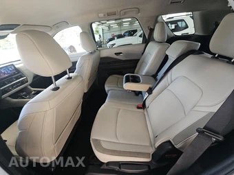 2026 Nissan Pathfinder SL – miniatura 13