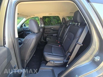 2026 Nissan Pathfinder SL – miniatura 10