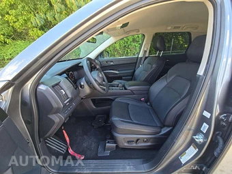 2026 Nissan Pathfinder SL – miniatura 3