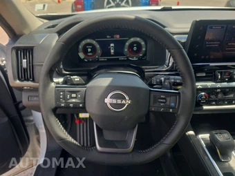 2026 Nissan Pathfinder SL – miniatura 10