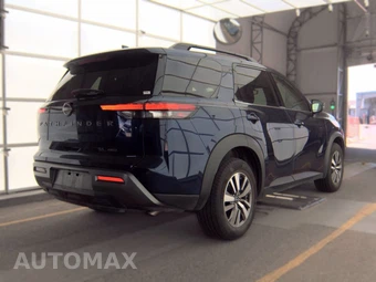 2026 Nissan Pathfinder SL – miniatura 4
