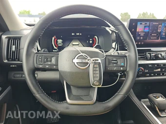 2026 Nissan Pathfinder SL – miniatura 10