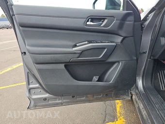 2026 Nissan Pathfinder SL – miniatura 9