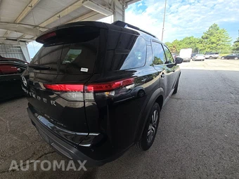 2026 Nissan Pathfinder SL – miniatura 4