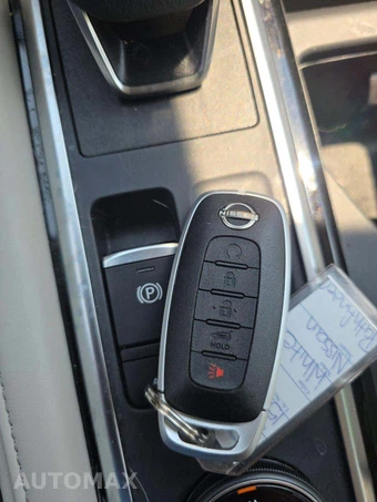 2026 Nissan Pathfinder SL – miniatura 5