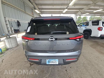 2026 Nissan Pathfinder SL – miniatura 5