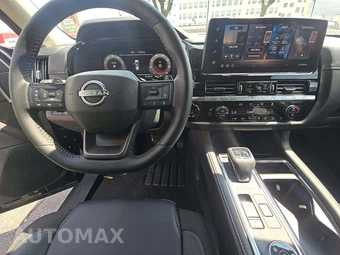 2026 Nissan Pathfinder SL – miniatura 10