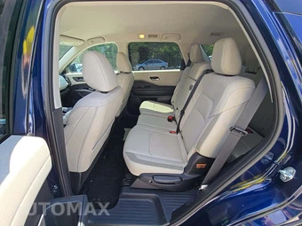 2026 Nissan Pathfinder SL - miniatura 10