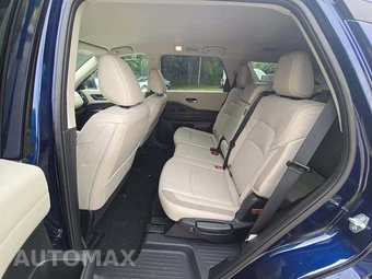 2026 Nissan Pathfinder SL – miniatura 10