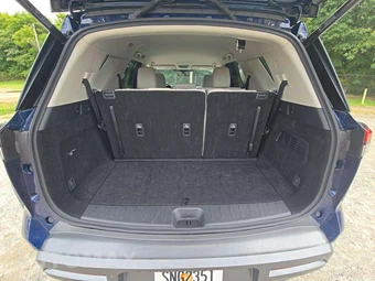 2026 Nissan Pathfinder SL – miniatura 12