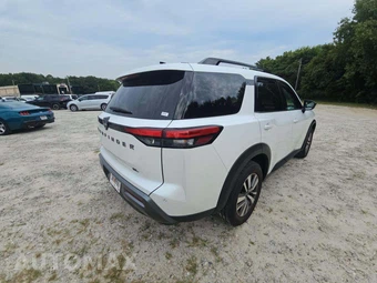 2026 Nissan Pathfinder SL - miniatura 3