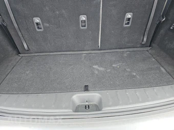2026 Nissan Pathfinder SL – miniatura 24