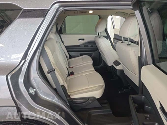 2026 Nissan Pathfinder SL – miniatura 17
