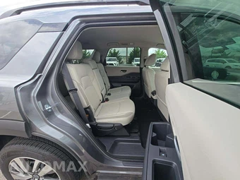 2026 Nissan Pathfinder SL – miniatura 14