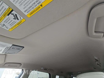 2026 Nissan Pathfinder SL – miniatura 8