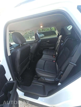 2026 Nissan Pathfinder SL - miniatura 13