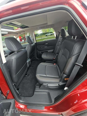 2026 Nissan Pathfinder SL – miniatura 13